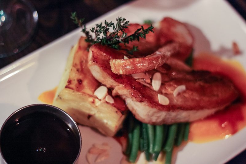 Pork belly with dauphinoise potatoes, green beans and crackling